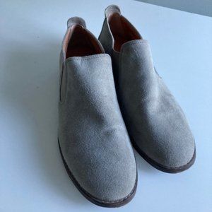Gentle Souls Essex grey suede slip-on shoe bootie w/ leather soles, super comfy!